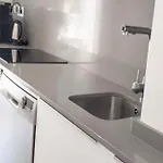Lovely Centrally Located In Apartmán