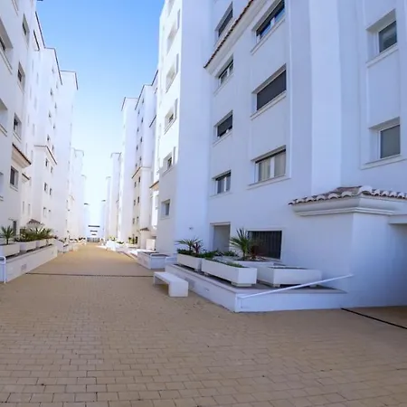 Lovely Centrally Located In Apartamento