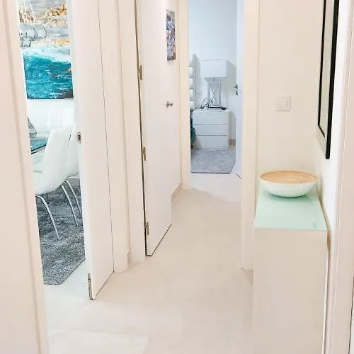 Lovely Centrally Located In Apartamento Estepona