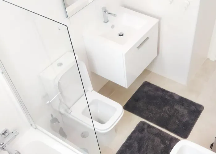 Apartamento Lovely Centrally Located In *