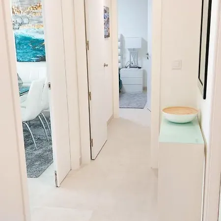 Lovely Centrally Located In Апартаменты Эстепона