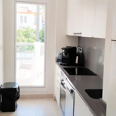 Lovely Centrally Located In