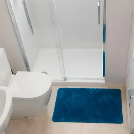 Lovely Centrally Located In Апартаменты *