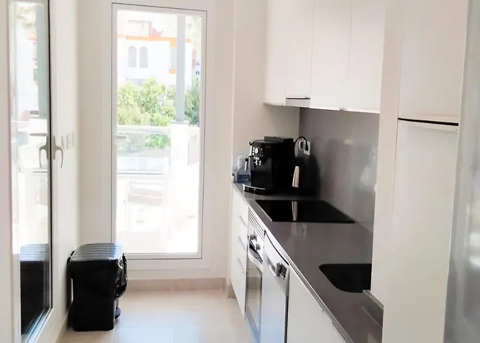 Lovely Centrally Located In