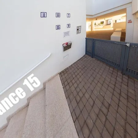 Lovely Centrally Located In Apartman